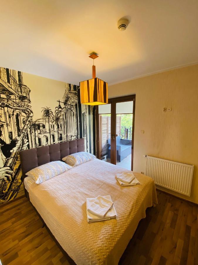 Pokoje Goscinne Pod Jabloniami Augustów Exteriér fotografie