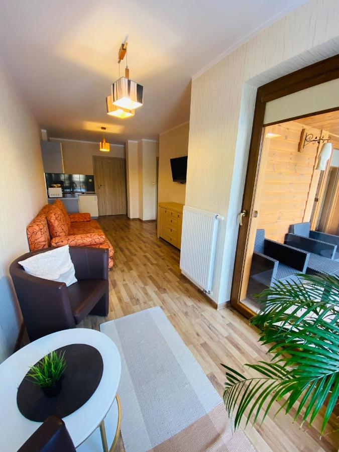 Pokoje Goscinne Pod Jabloniami Augustów Exteriér fotografie