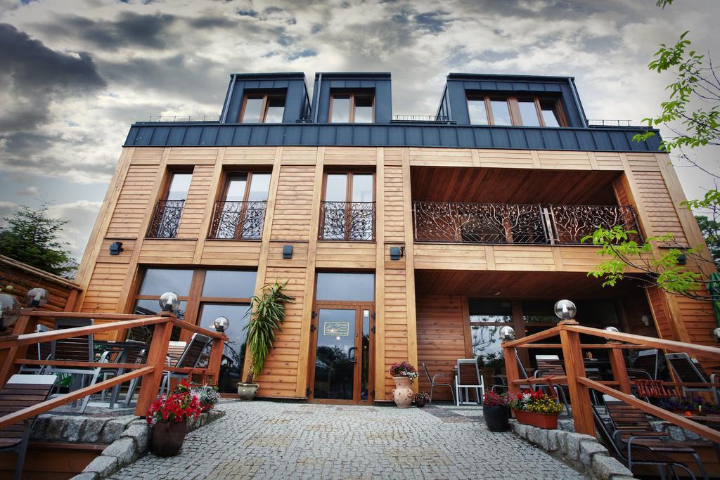 Pokoje Goscinne Pod Jabloniami Augustów Exteriér fotografie